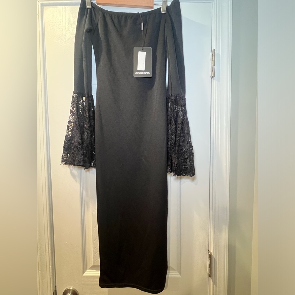 NWT Off the Shoulder Bell Sleeve Black Midi Dress